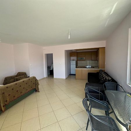 Deer Bay Vila Apartment Vinglafia ภายนอก รูปภาพ